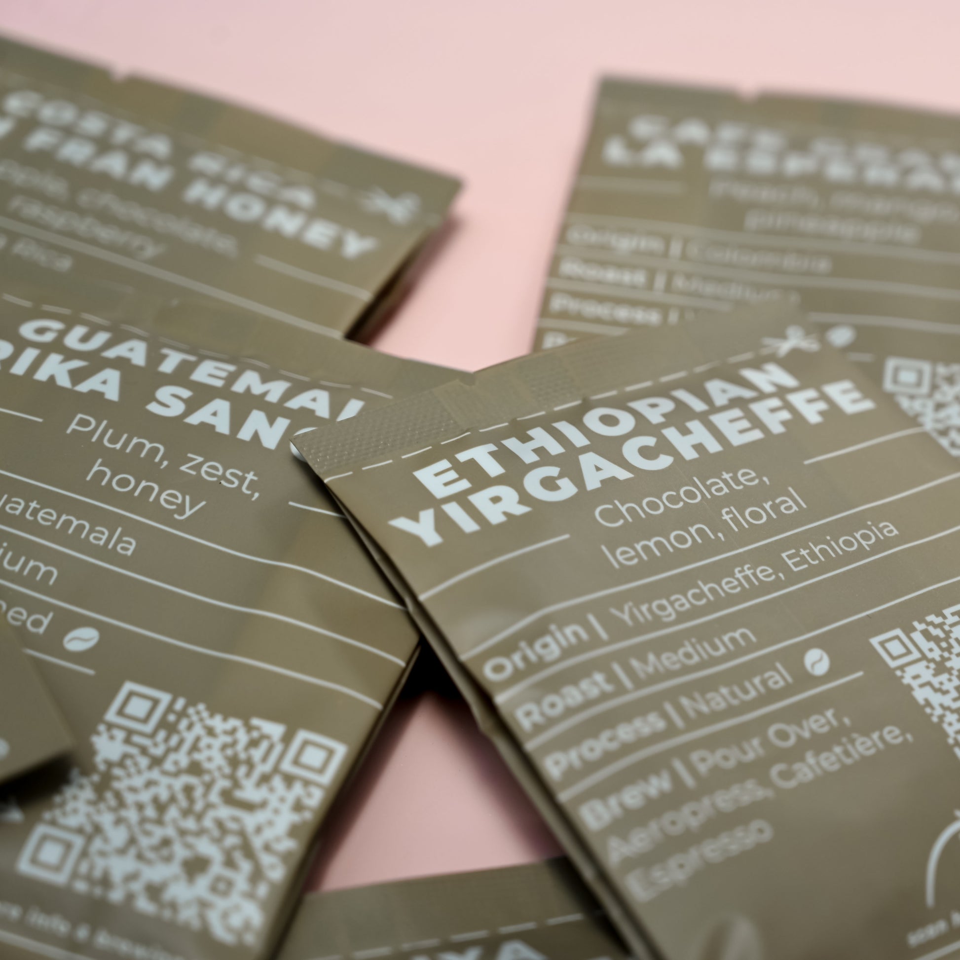 Image showing sachets from the coffee advent laid out on a table